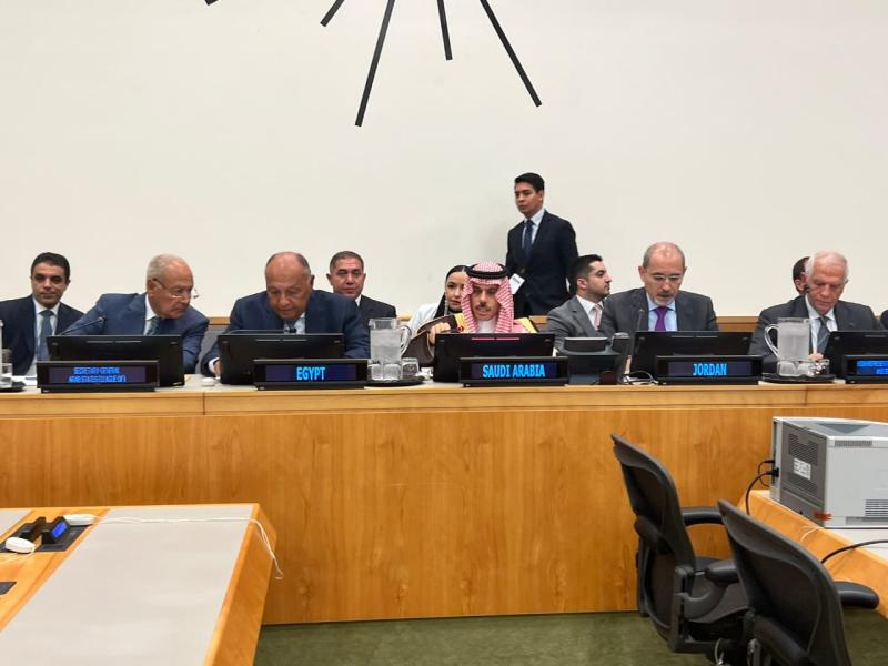 مشاركة سامح شكري وزيرالخارجية في الاجتماع الوزاري الخاص بإحياء جهود دعم عملية السلام في الشرق الأوسط
