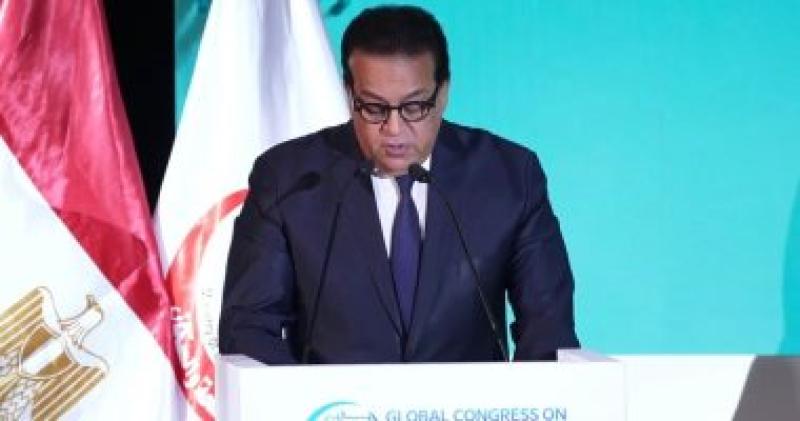 وزير الصحة: الدولة المصرية خلصت الشعب من فيروس C بعد معاناة الآلاف منه سابقا