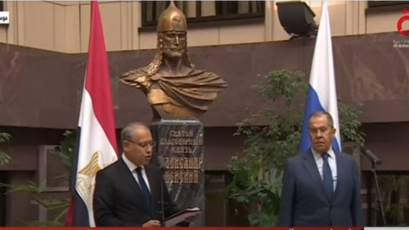 وزير الخارجية الروسي والسفير المصري