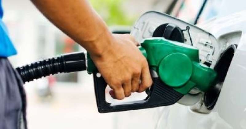 ارتفاع كبير فى أسعار البنزين والديزل بأمريكا وسط تخفيضات الإنتاج