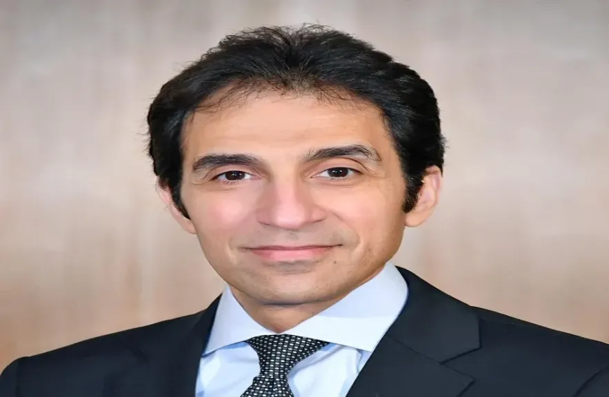 بسام راضي يروّج لافتتاح المتحف المصري من استاد الكوليسيوم الأثري بروما