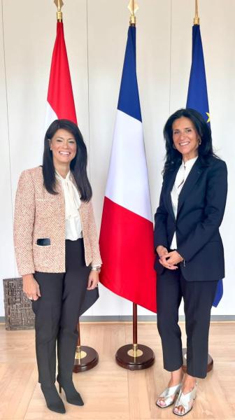 وزيرة التعاون الدولي تلتقي وزيرة الدولة للتعاون الإنمائي بفرنسا لبحث تعزيز العلاقات الاقتصادية المشتركة