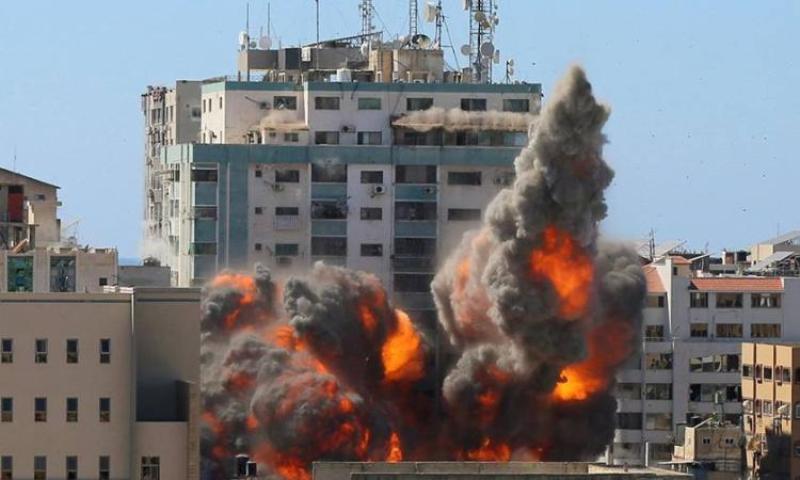 عشرات الجرحى في سلسلة غارات إسرائيلية جديدة شرق غزة