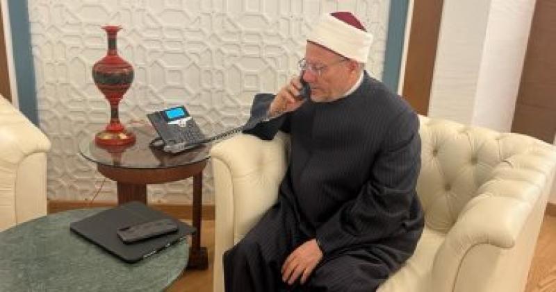 مفتي الجمهورية يجرى اتصالًا هاتفيًّا بمُفتي القدس والديار الفلسطينية