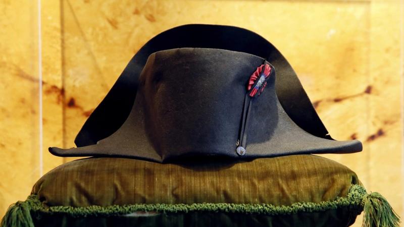 قبعة نابليون بونابارت
