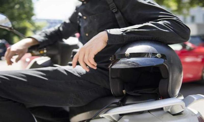 ضبط 496 مخالفة لقائدي الدراجات النارية لعدم ارتداء الخوذة