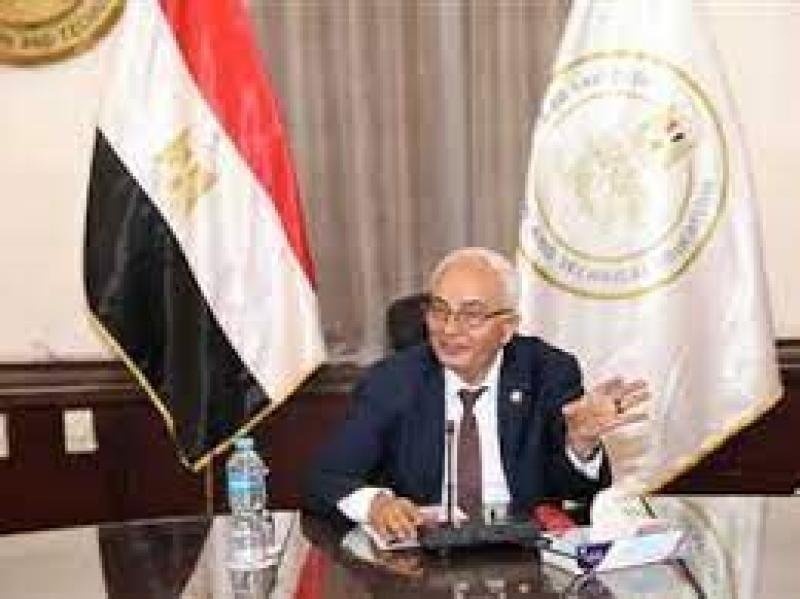 وزير التعليم يتفقد لجان امتحانات الدبلومات الفنية بالقاهرة ويوجه بالتصدى للغش