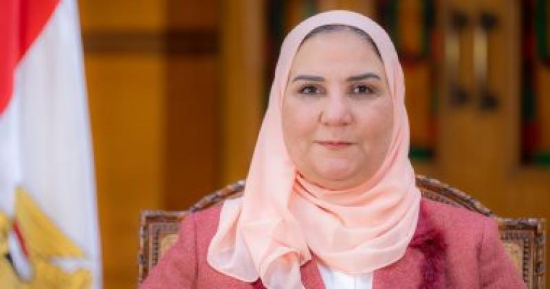 وزيرة التضامن تتابع حادث انهيار مبنى سكني بميت غمر محافظة الدقهلية