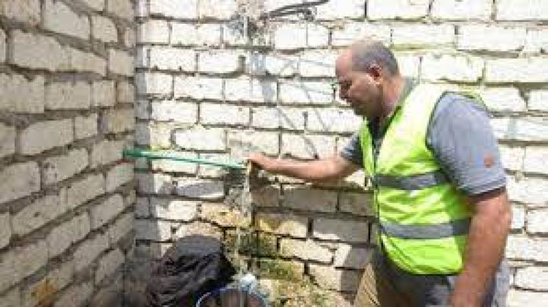 محافظ المنيا: تنفيذ ٣٧٥٠ وصلة مياه للأسر الأولى بالرعاية بالتعاون مع جمعية الأورمان