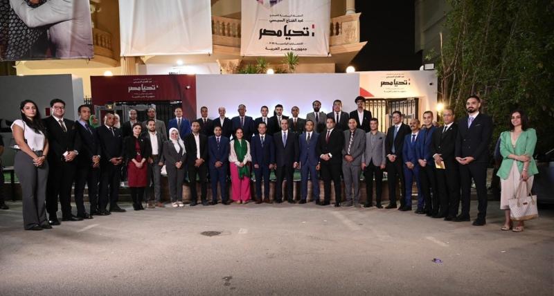 الحملة الرسمية للمرشح عبد الفتاح السيسي تعقد ثاني لقاءاتها مع وفد الكيانات الشبابية