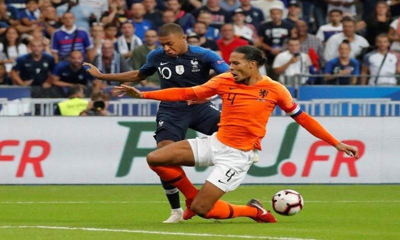 التشكيل الرسمي لمواجهة هولندا ضد فرنسا فى تصفيات يورو 2024