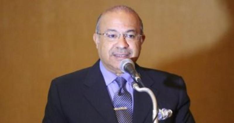 الدكتور إبراهيم عشماوى 