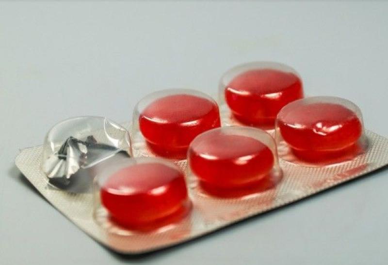 الإفراط في أقراص علاج التهاب الحلق يحدث أضرارًا صحية كبيرة