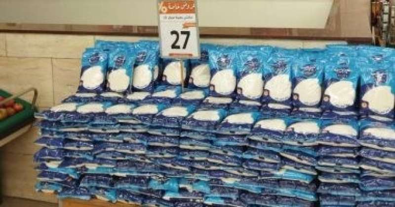 وزارة التموين تحذر من التلاعب في وزن عبوات السكر