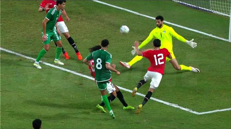 الشناوي تألق امام الجزائر