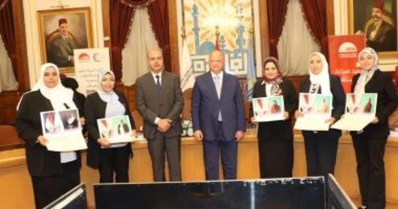 محافظ القاهرة: الدولة تعزز دور المرأة بالمجتمع وتمكينها لتولى المناصب القيادية