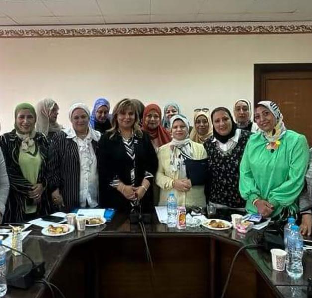 برئاسة عايدة محى الدين … سكرتارية المرأة العاملة بإتحاد عمال مصر تعقد إجتماعها الأول