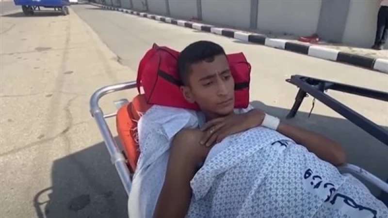 نقل 81 مصابا من مستشفيات غزة إلى الجانب المصري للعلاج