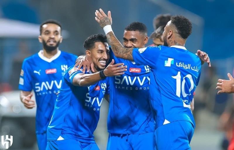 الهلال يبتعد بصدارة الدورى السعودي بفوز مثير على التعاون