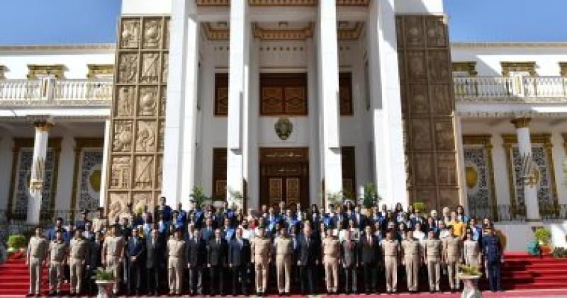 الأكاديمية العسكرية تنظم مراسم تخريج الدفعة رقم (55) للملحقين الدبلوماسيين