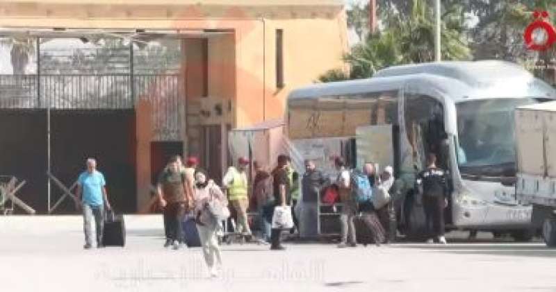 ”القاهرة الإخبارية” تلتقي المصابين الفلسطينيين القادمين لمصر عبر معبر رفح
