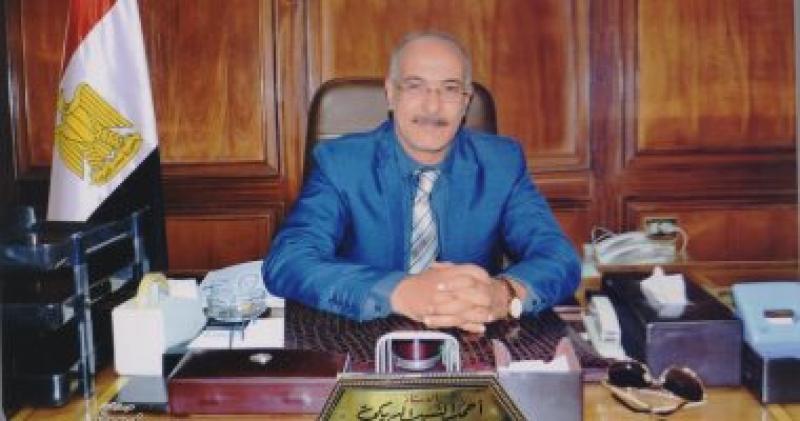 أحمد السيد الدبيكي رئيس نقابة العلوم الصحية