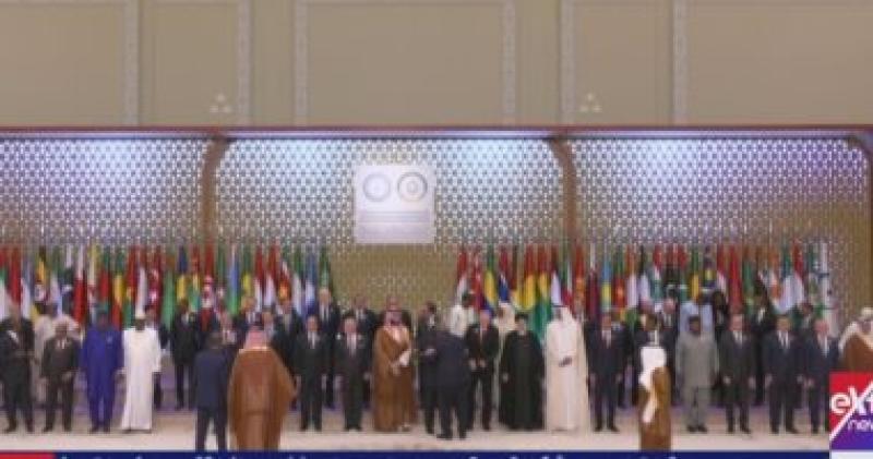 الرئيس عبد الفتاح السيسى مع قادة القمة العربية الإسلامية