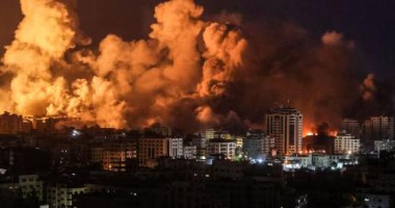 إعلام فلسطينى: 4 شهداء فى غارة على دير البلح وسط قطاع غزة