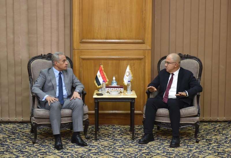 ”زكى السويدي” يؤكد على الشراكة بين ”وزارة العمل ” و”اتحاد الصناعات”