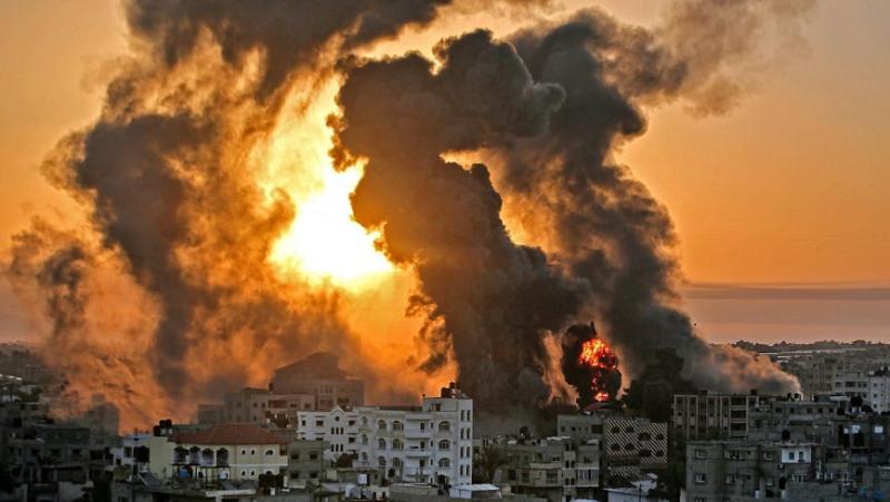 القاهرة الإخبارية: اشتباكات عنيفة شمال غزة وقوات الاحتلال تحاصر المستشفيات