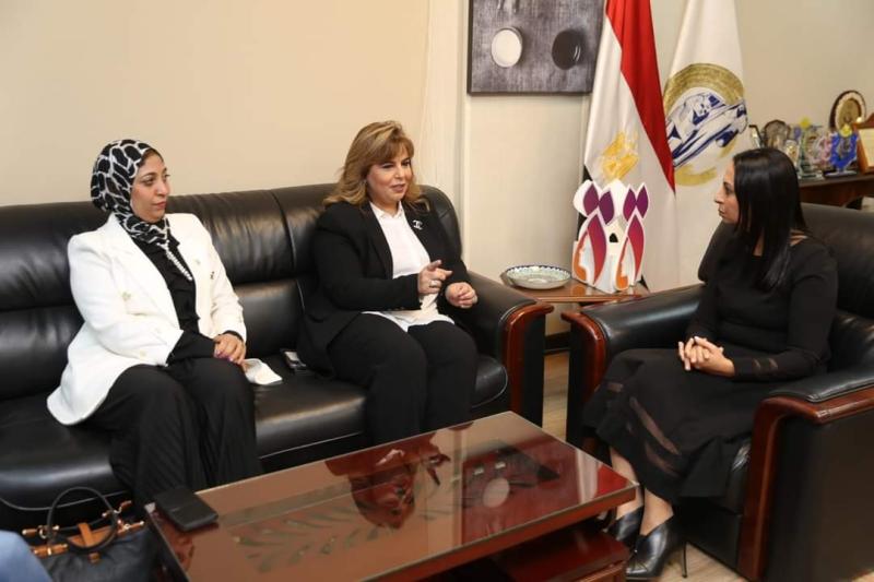 عايدة محى الدين تلتقي رئيسة المجلس القومي للمرأة لبحث سبل التعاون بين الجانبين