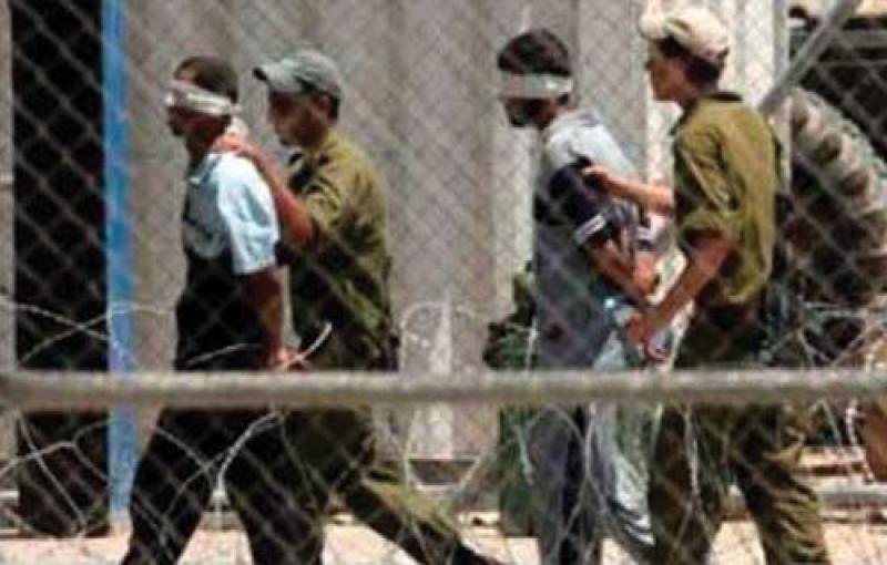 الاحتلال الإسرائيلى يعتدى على ذوى الأسرى المنوى الإفراج عنهم فى رام الله