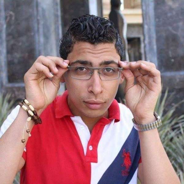 الكاتب الصحفي محمود شاكر يتقدم بخالص العزاء في وفاة الزميل الصحفى بالوفد حسن المنياوي