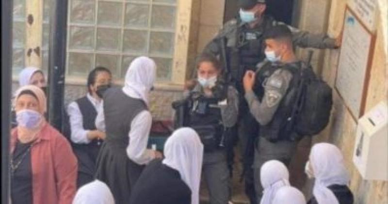 حملة صهيونية على قطاع التعليم في مدينة القدس المحتلة