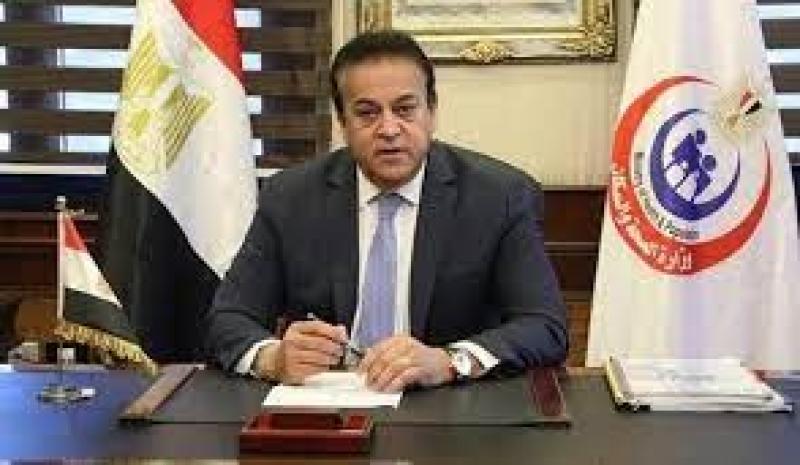 وزير الصحة يهنئ الدكتور حسام حسني لتعيينه أمينا عاما للمجلس الصحي المصري