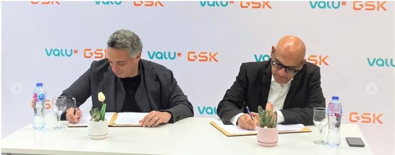 شراكة بين ڤاليو و«GSK» لتسهيل حصول المواطنين على الخدمات الصحية من خلال تقديم حلول تمويل ابتكارية