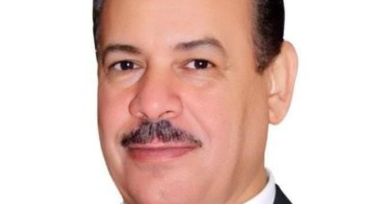 الدكتور عبد العزيز طنطاوى رئيس جامعه الوادى الجديد
