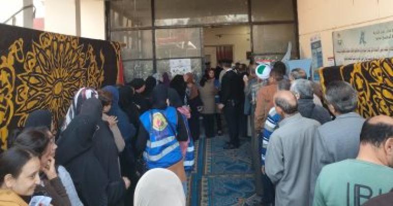 استمرار توافد المواطنين على لجان الانتخابات الرئاسية بمحافظة أسيوط