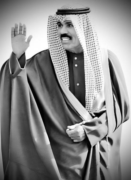بدء مراسم تشييع جنازة أمير الكويت الراحل الشيخ نواف الأحمد .