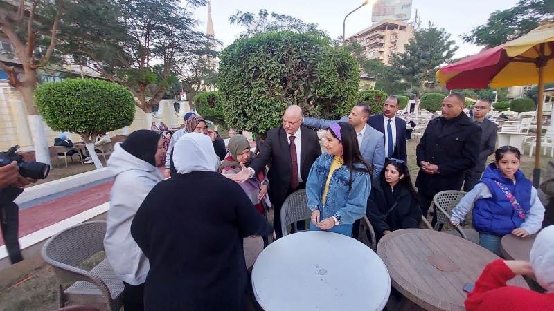 محافظ القاهرة يفتتح  حديقة غرناطة وميدان روكس