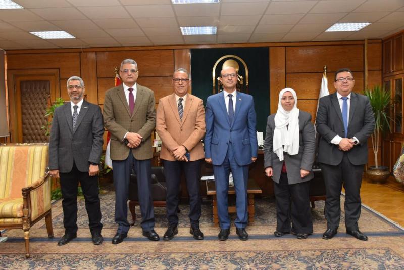 الدكتور المنشاوي يستقبل مستشار رئيس جامعة الأزهر لدعم الابتكار وريادة الأعمال