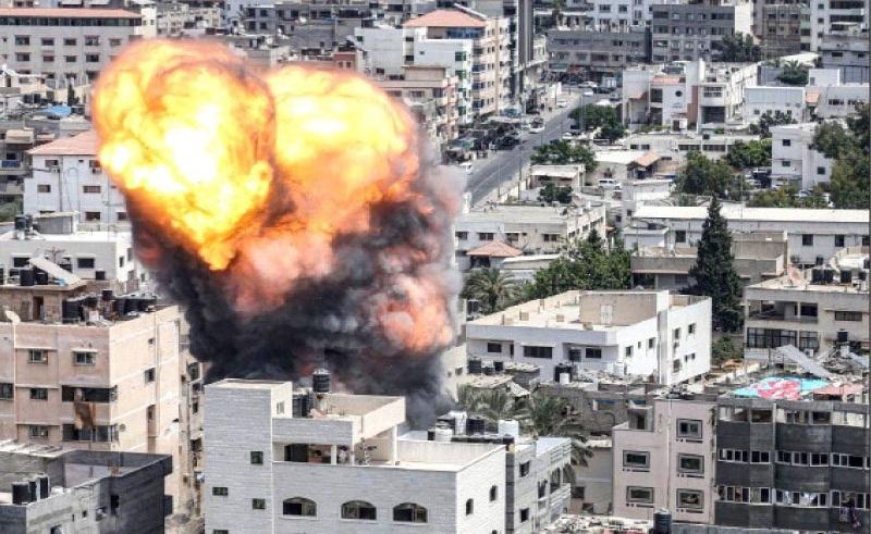 قصف إسرائيلي بدير البلح