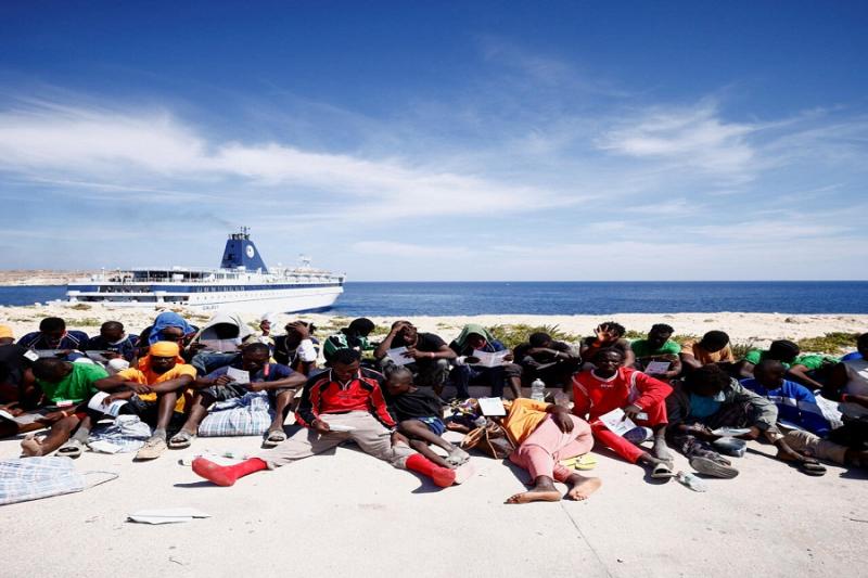 المهاجرون بجزيرة لامبيدوزا