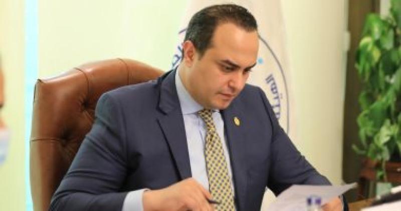 الدكتور أحمد السبكى رئيس الهيئة العامة للرعاية الصحية