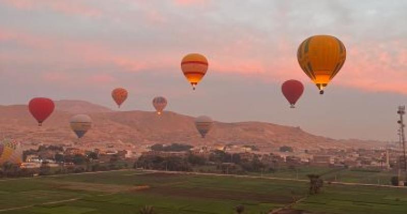  البالون الطائر  