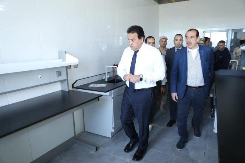وزير الصحة يتفقد مشروع إنشاء مجمع المعامل المركزية بمدينة بدر بتكلفة 1.375 مليار جنيه (صور)