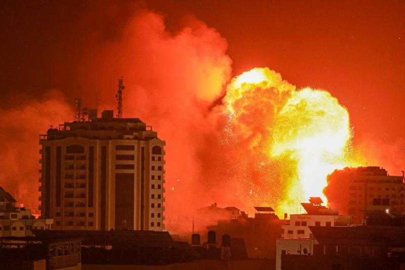 انفجارات في تل أبيب