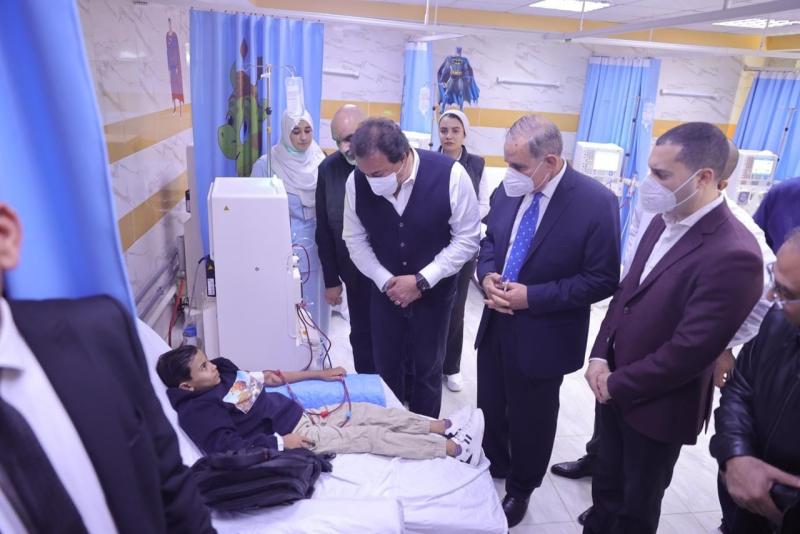 وزير الصحة يتفقد مستشفى بيلا المركزي في كفر الشيخ ويوجه بتوفير 7 ”حضانات” إضافية