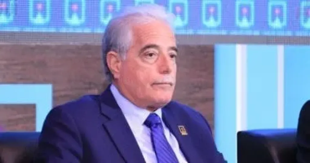 مستشار رئيس الجمهورية للتنمية المحلية ومحافظ الوادي الجديد يستعرضان الفرص التنموية بالمحافظة