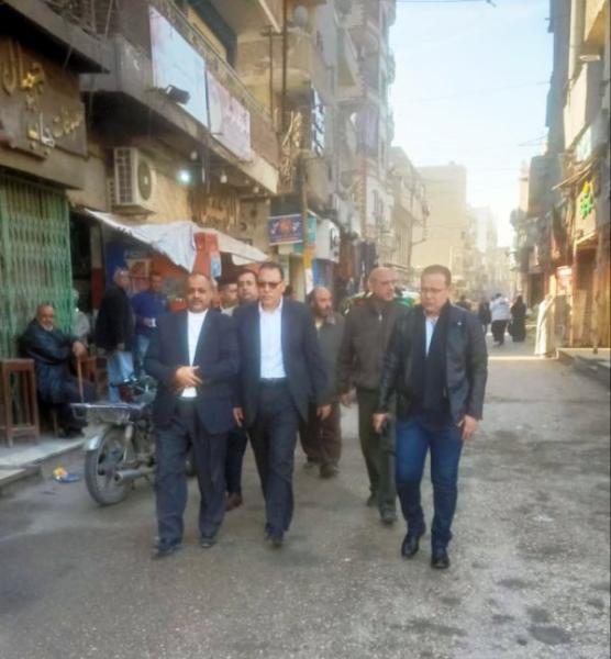 محافظ الشرقية يتابع أعمال الرصف بشوارع مدينة أبو حماد